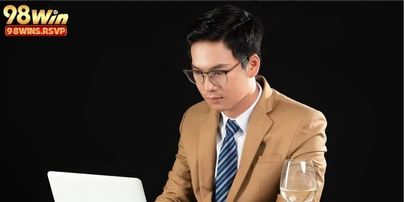 Hành trình của Hoàng Văn Long